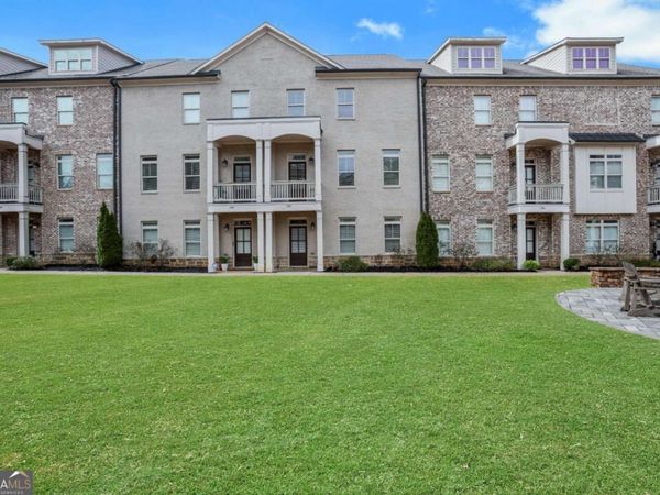 1292 Stone Castle Circle SE, Smyrna, GA 30080