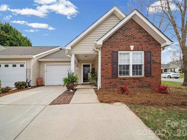 191 Oak Village Parkway , Mooresville, NC 28117