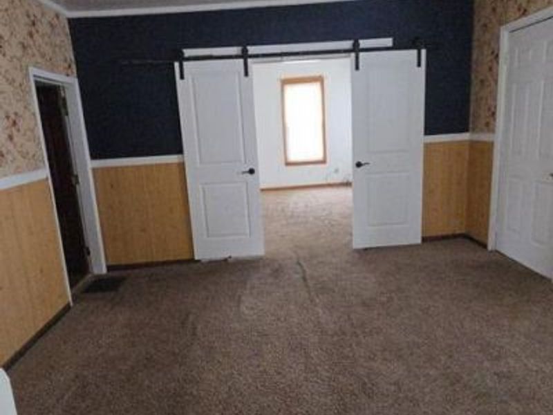 80 S Hartford Avenue , Centerburg, OH 43011 Photo 6