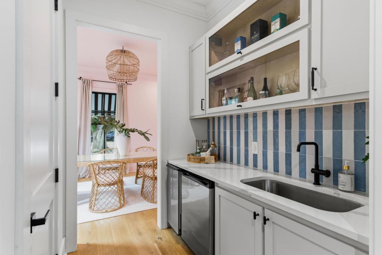 6 Stocker Drive Photo 23