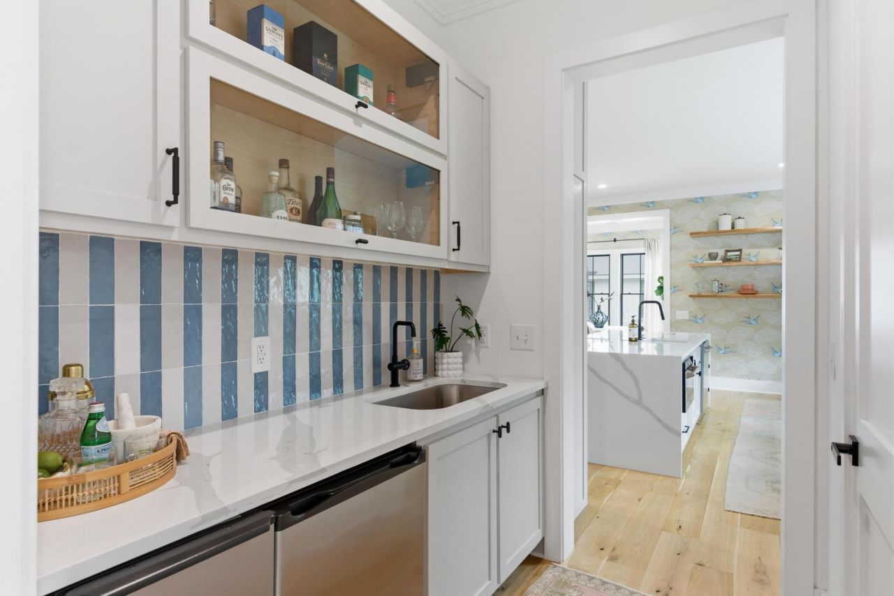 6 Stocker Drive Photo 24