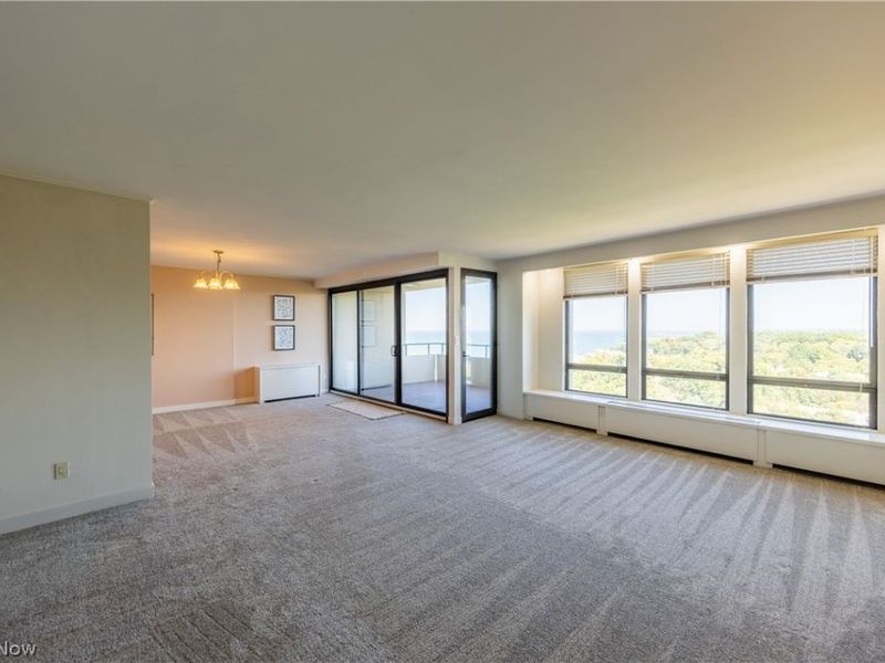 1 Lakeshore Boulevard , Bratenahl, OH 44108 Photo 13