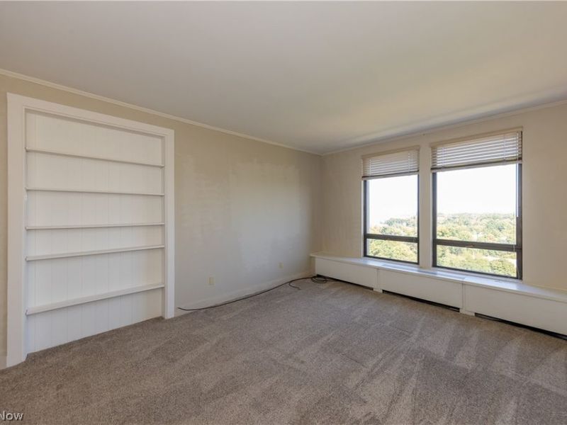 1 Lakeshore Boulevard , Bratenahl, OH 44108 Photo 36