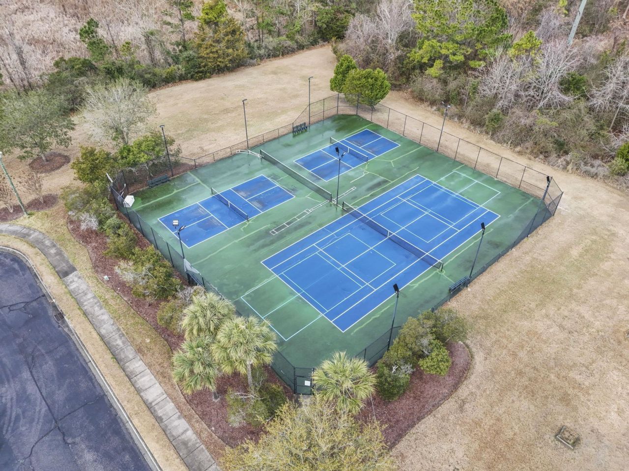 821 Waterton Ave.  Photo 5