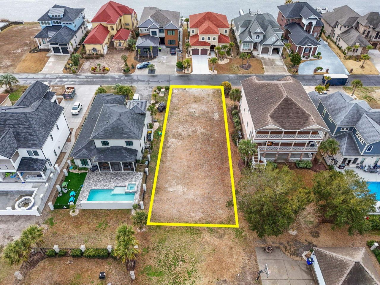 821 Waterton Ave.  Photo 9