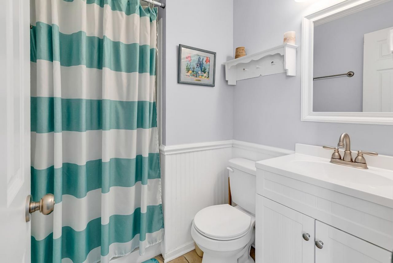 609 Hillside Dr. S  Photo 10