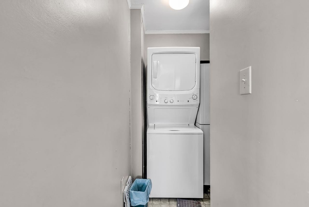 609 Hillside Dr. S  Photo 15