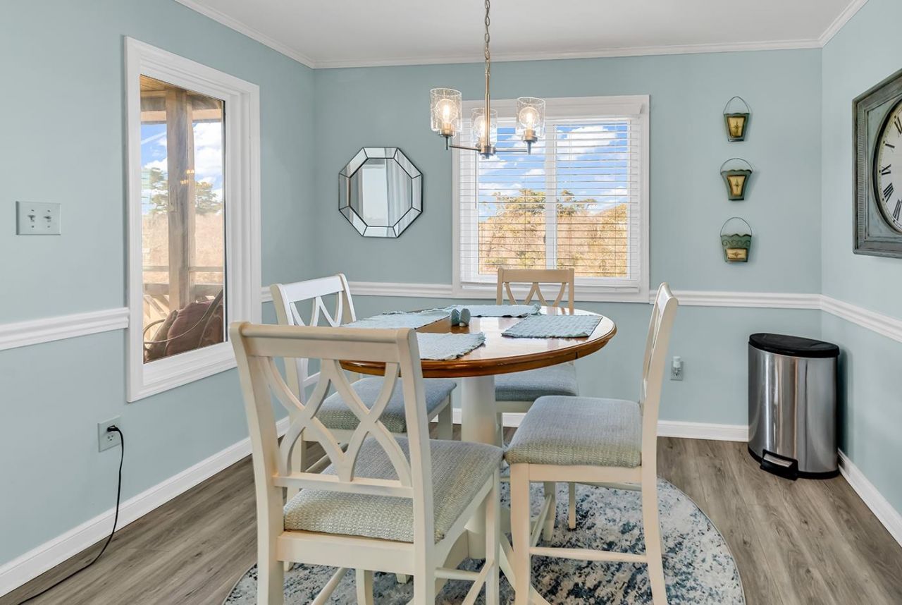 609 Hillside Dr. S  Photo 21