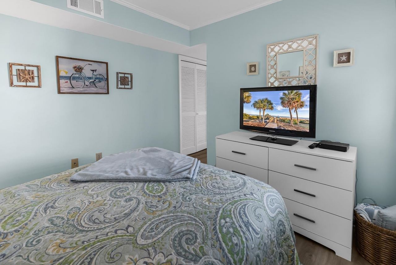 609 Hillside Dr. S  Photo 25