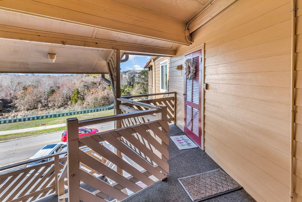 609 Hillside Dr. S  Photo 28