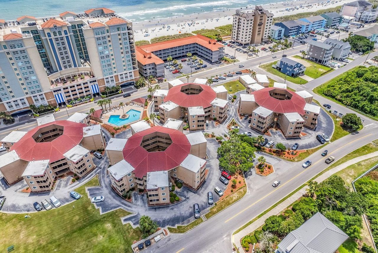 609 Hillside Dr. S  Photo 5