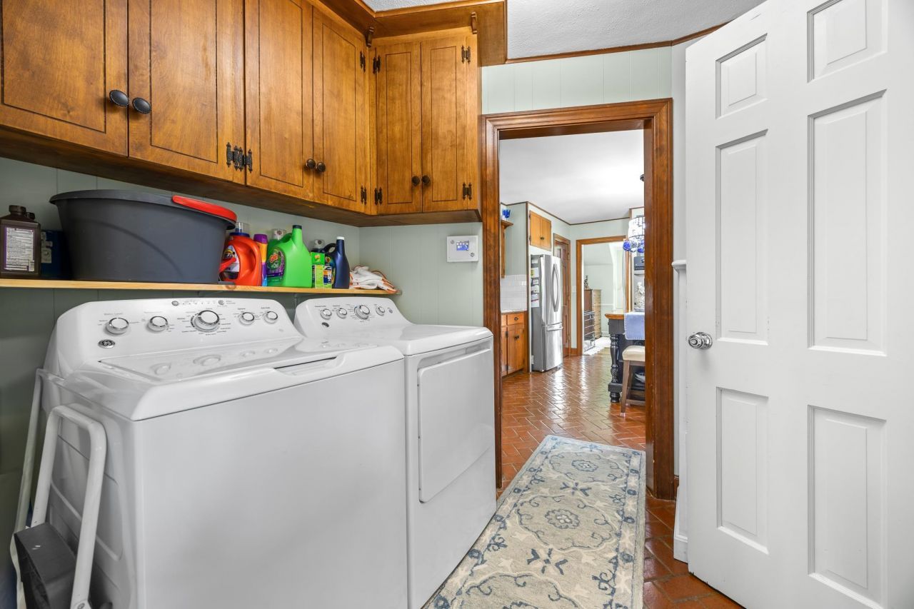 481 Fox Bay Rd.  Photo 13