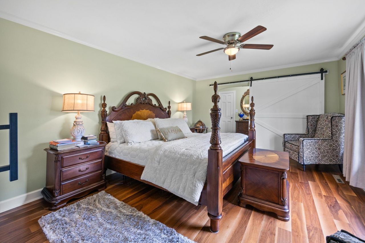 481 Fox Bay Rd.  Photo 17