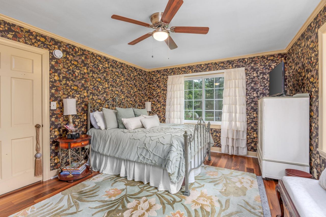 481 Fox Bay Rd.  Photo 18