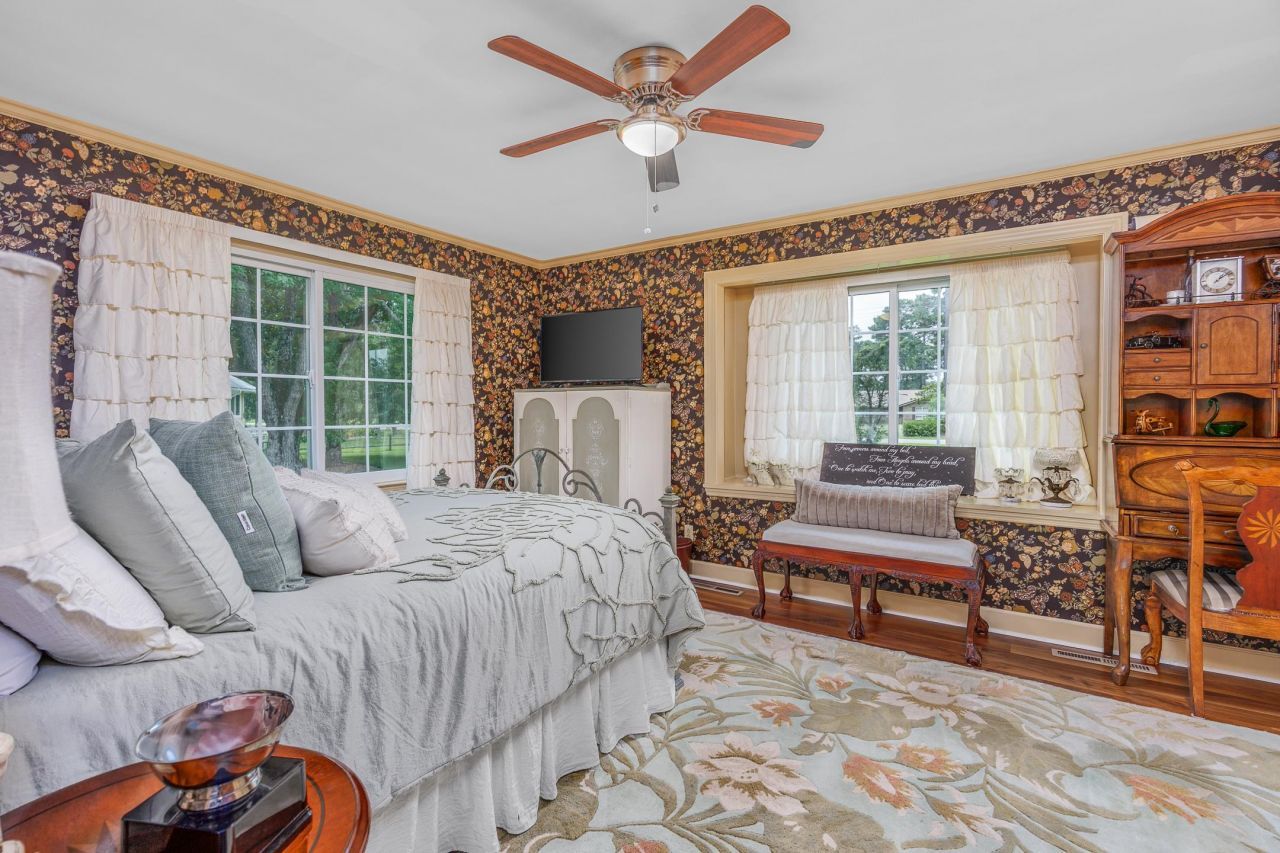 481 Fox Bay Rd.  Photo 19