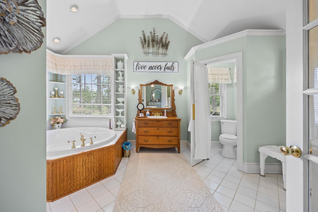 481 Fox Bay Rd.  Photo 25