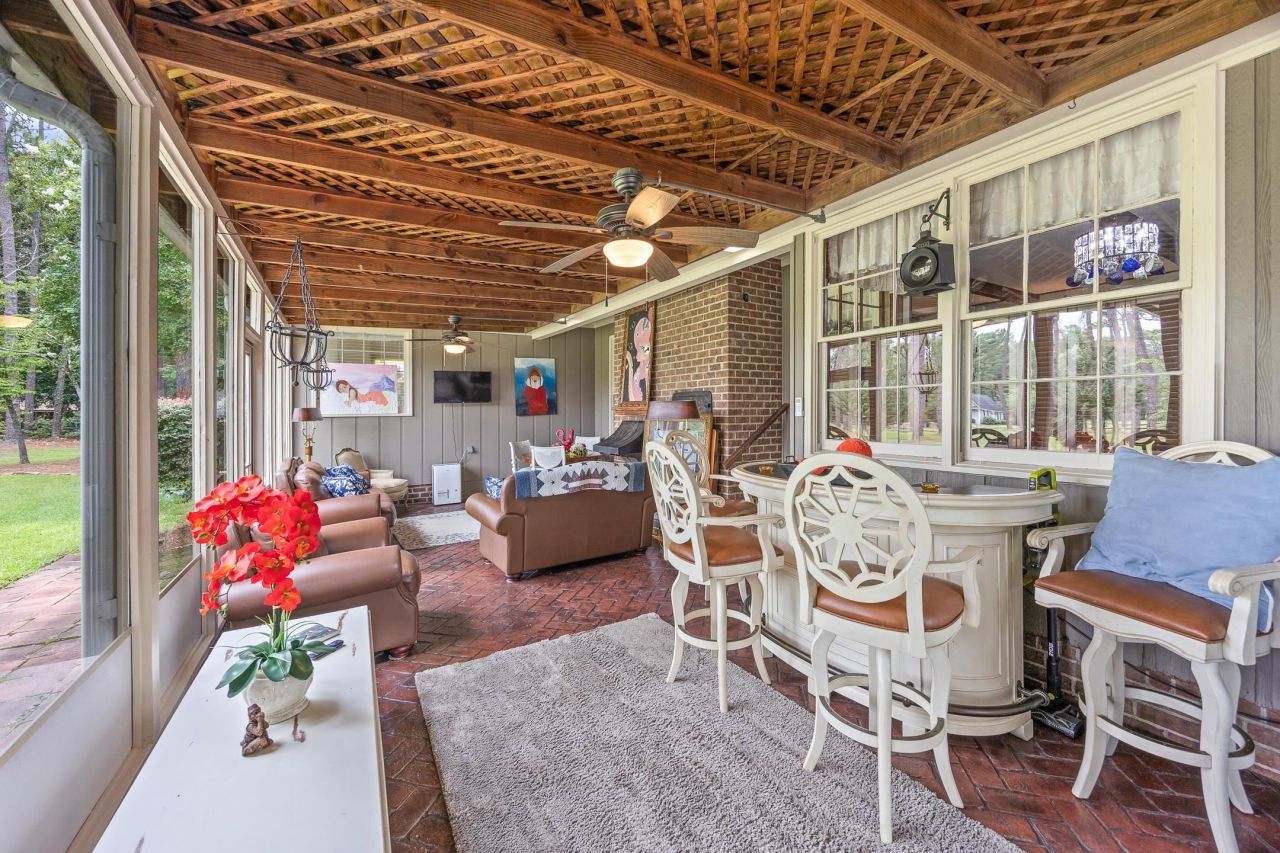 481 Fox Bay Rd.  Photo 33