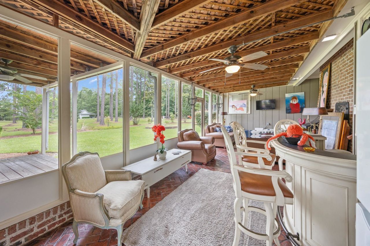 481 Fox Bay Rd.  Photo 34