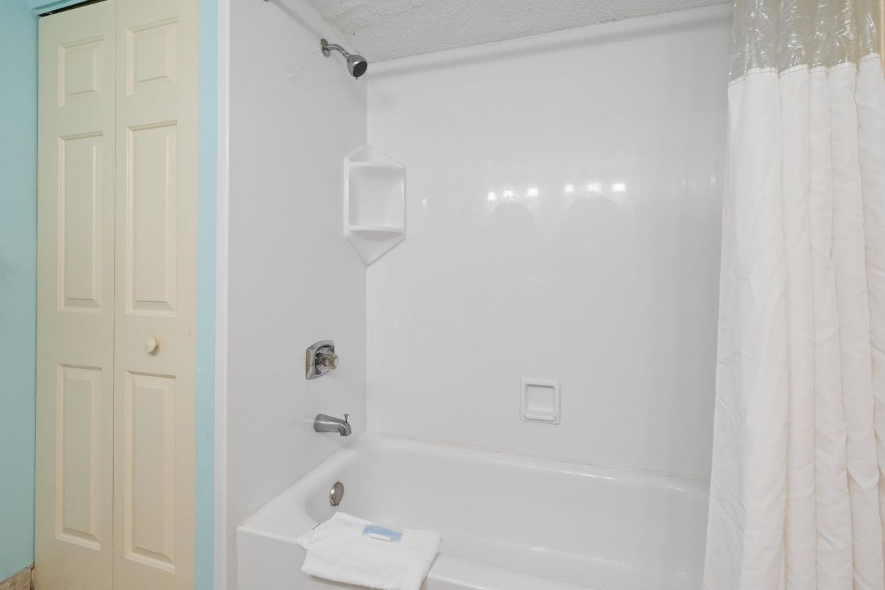 5308 N Ocean Blvd. Photo 15