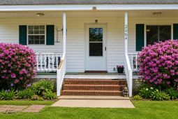 2064 Martin St. photo 4