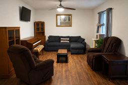 2064 Martin St. photo 4
