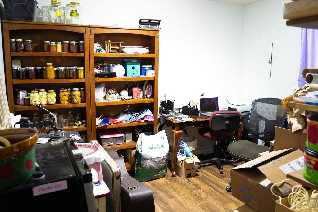 2064 Martin St.  Photo 8