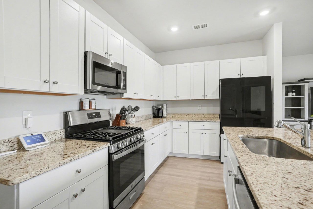 722 Colt Ct. Photo 5