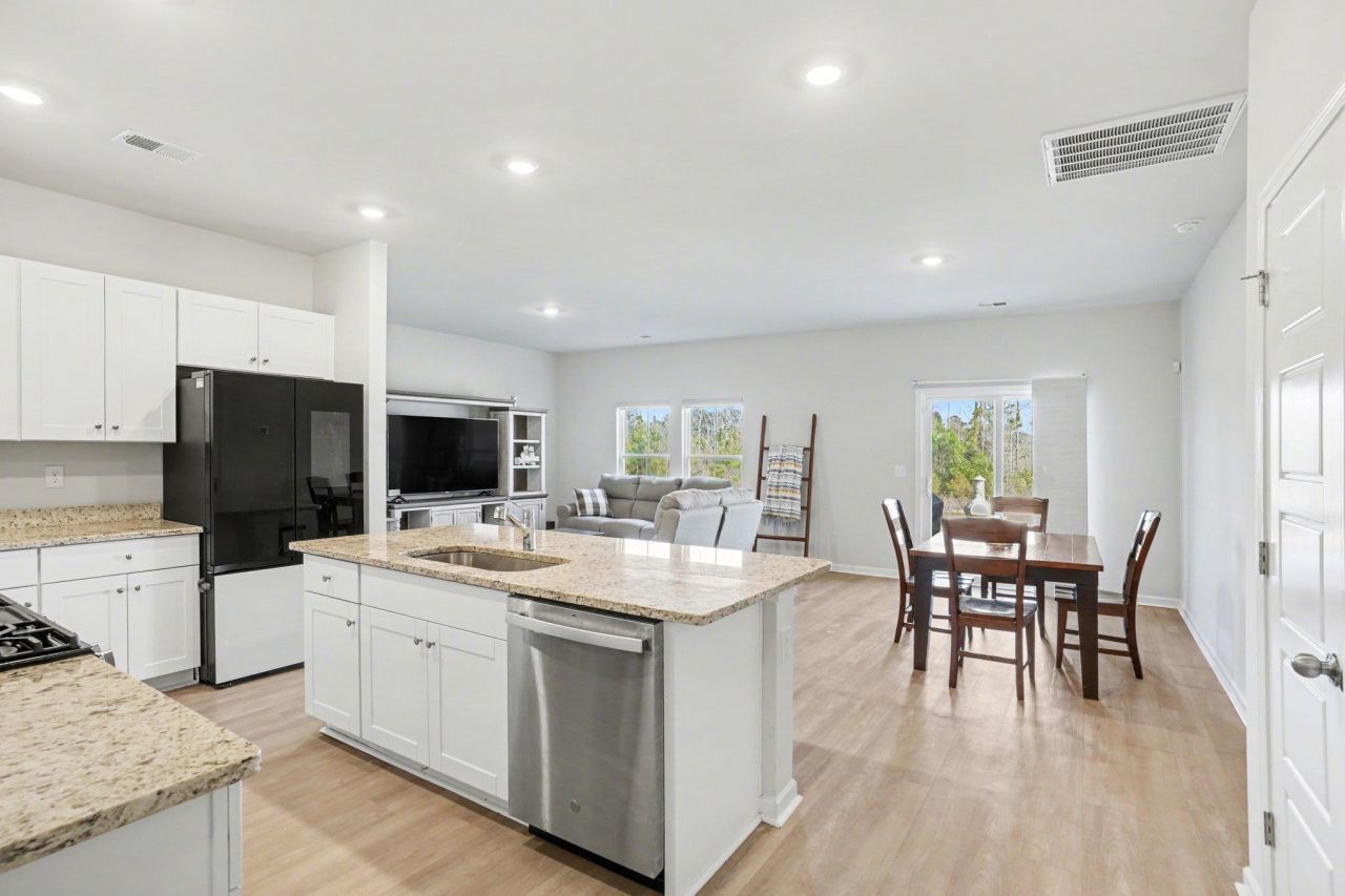 722 Colt Ct. Photo 8