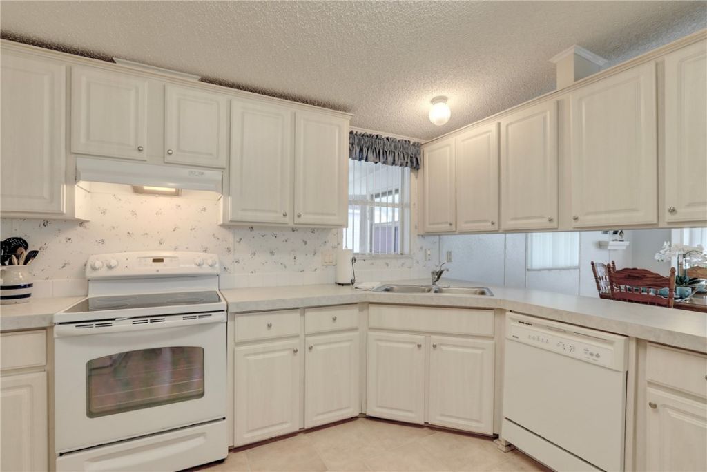 7664 Chasta Road, Micco, FL 32976 Photo