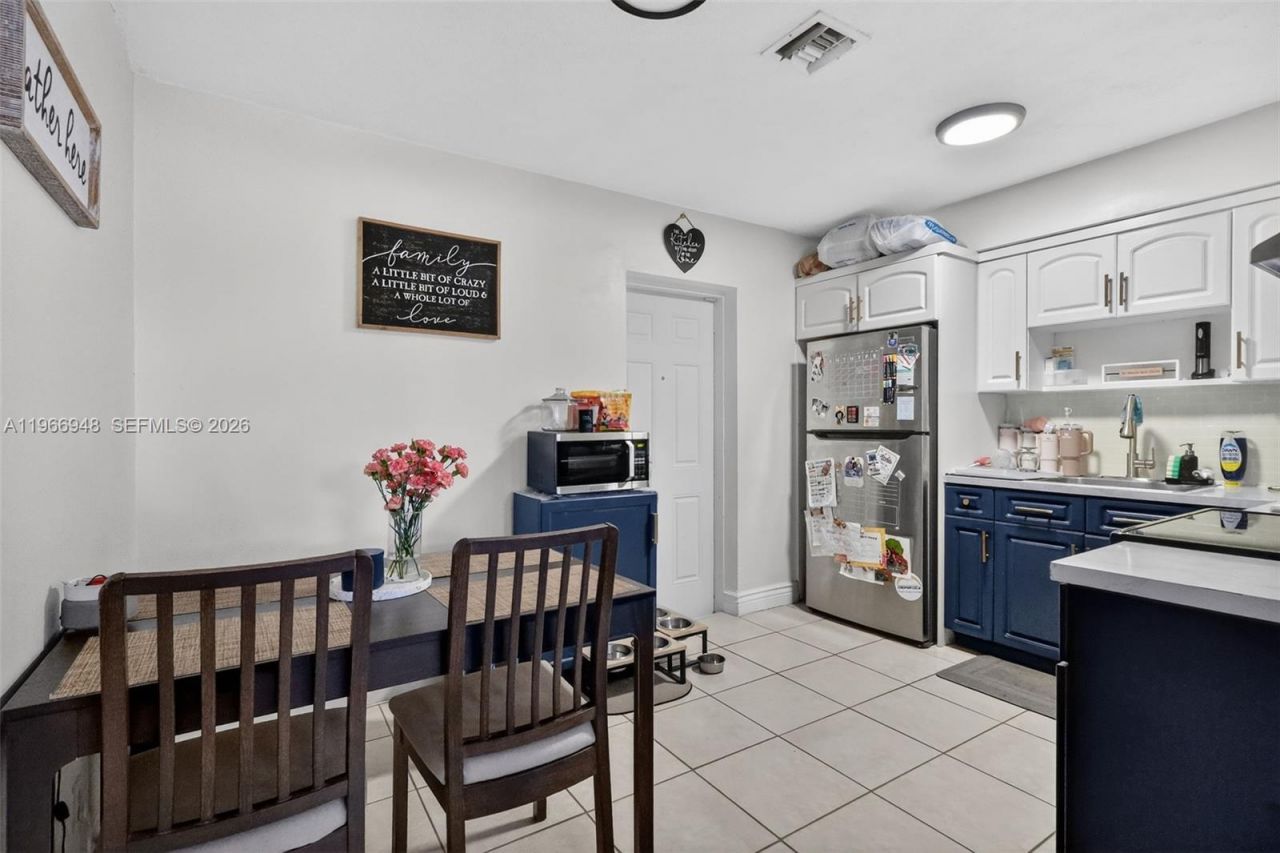 6791 Scott St, Hollywood, FL 33024 Photo