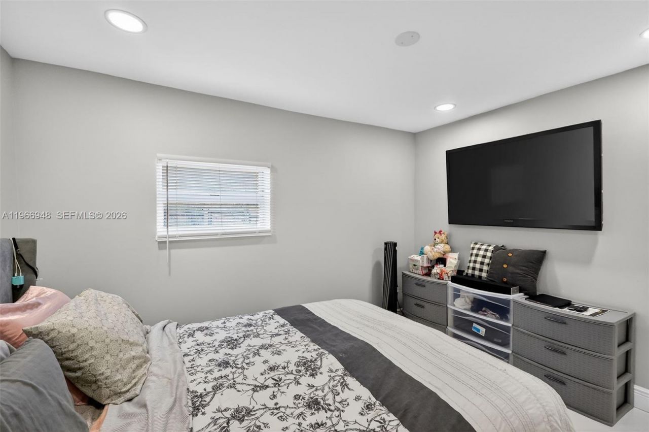 6791 Scott St, Hollywood, FL 33024 Photo