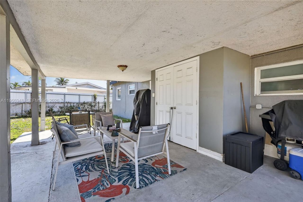 6791 Scott St, Hollywood, FL 33024 Photo