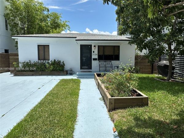 3134 Carter St , Miami, FL 33133