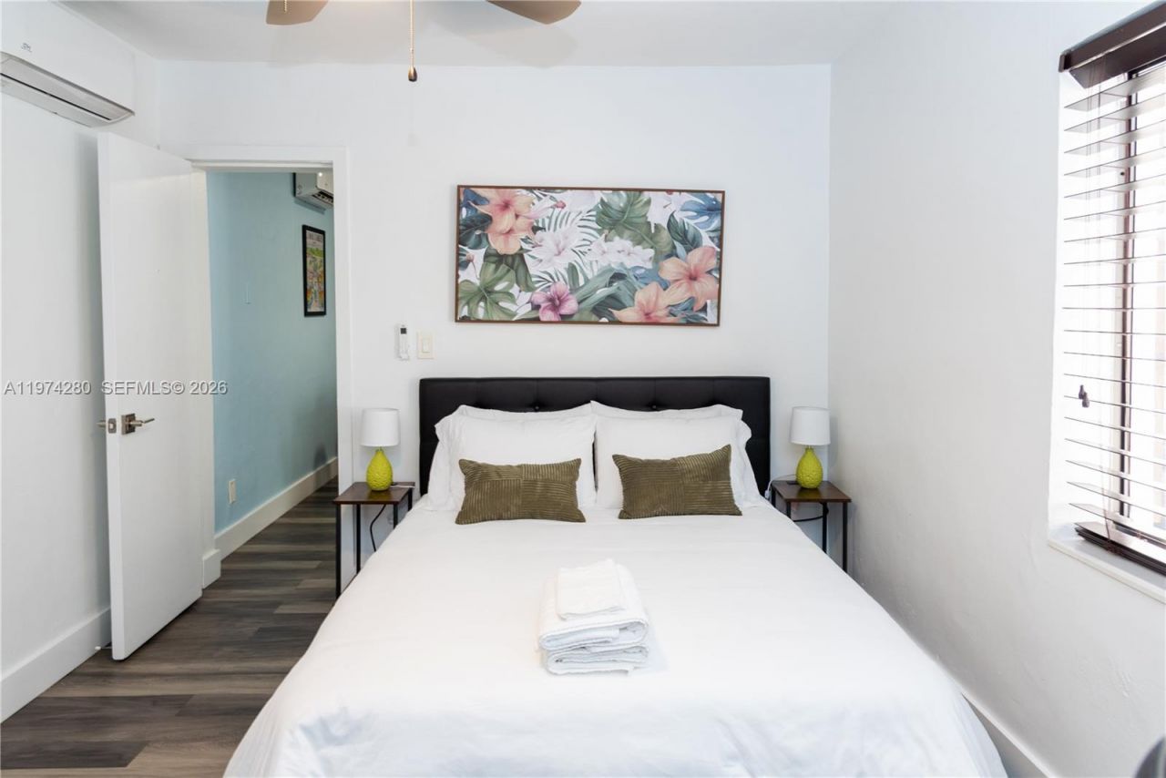 3134 Carter St , Miami, FL 33133 Photo