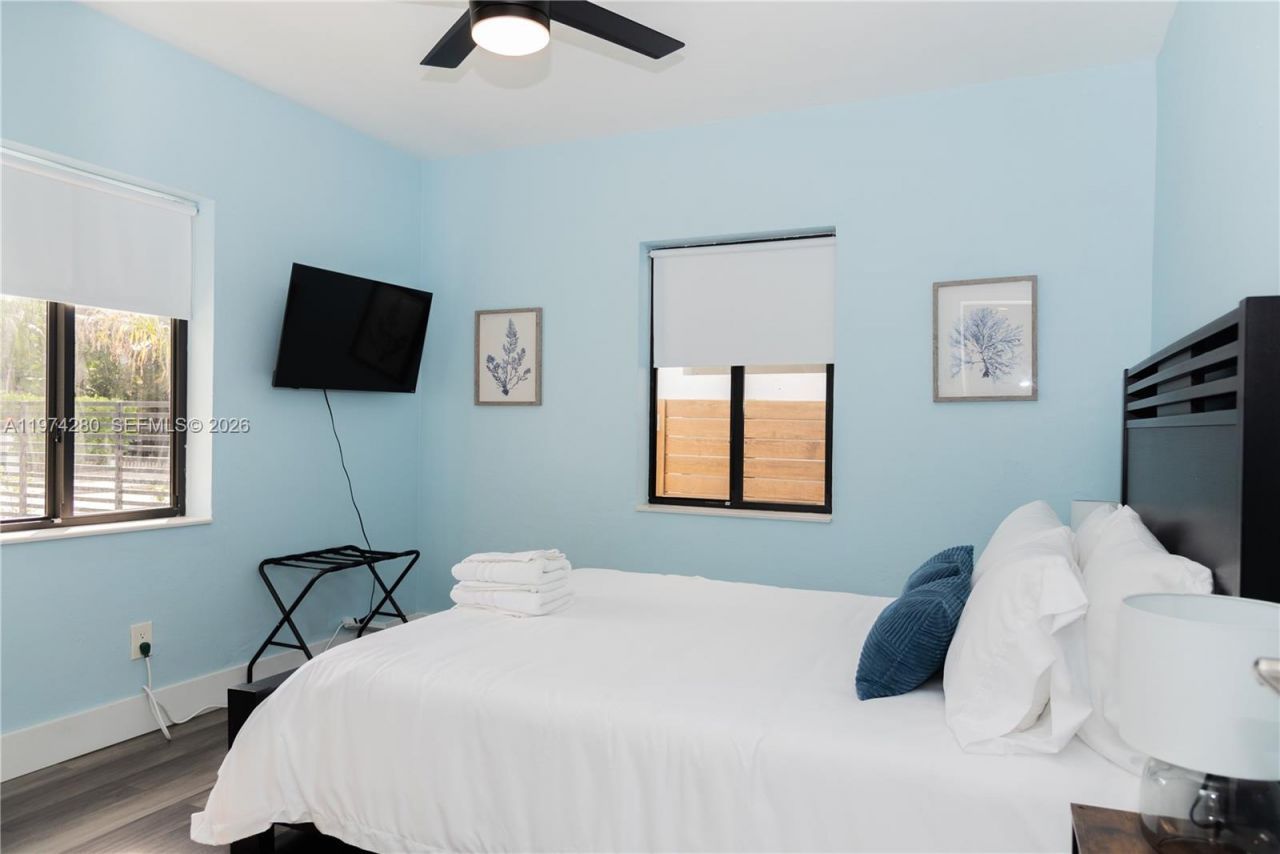 3134 Carter St , Miami, FL 33133 Photo