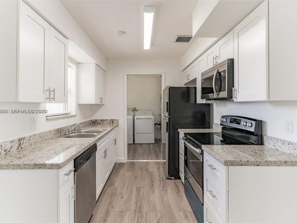 650 SW 29th Ave, Fort Lauderdale, FL 33312