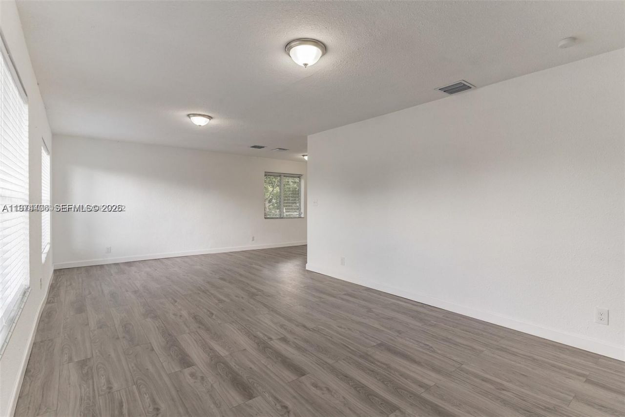 650 SW 29th Ave, Fort Lauderdale, FL 33312 Photo