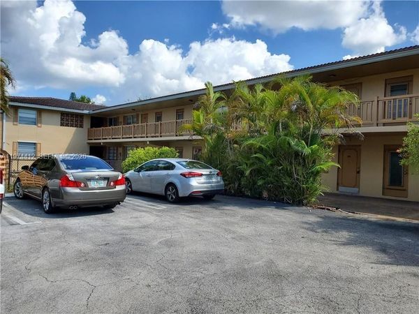 8704 NW 35th St , Unit 104, Coral Springs, FL 33065