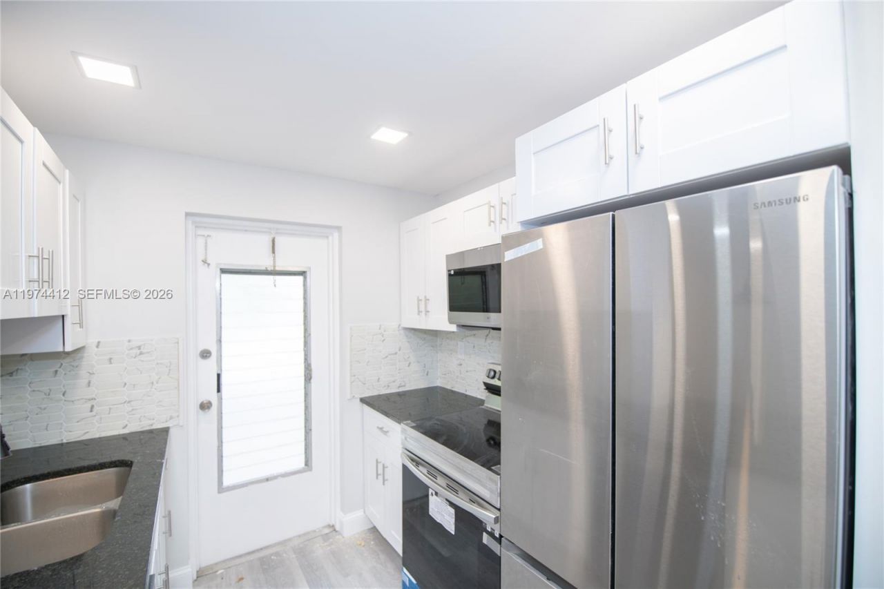 8704 NW 35th St , Unit 104, Coral Springs, FL 33065 Photo