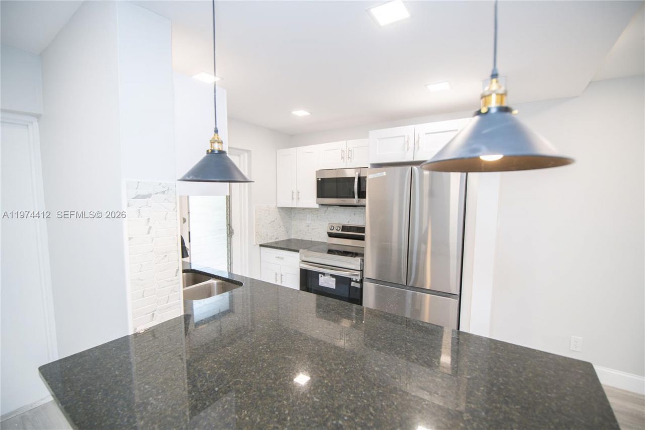 8704 NW 35th St , Unit 104, Coral Springs, FL 33065 Photo