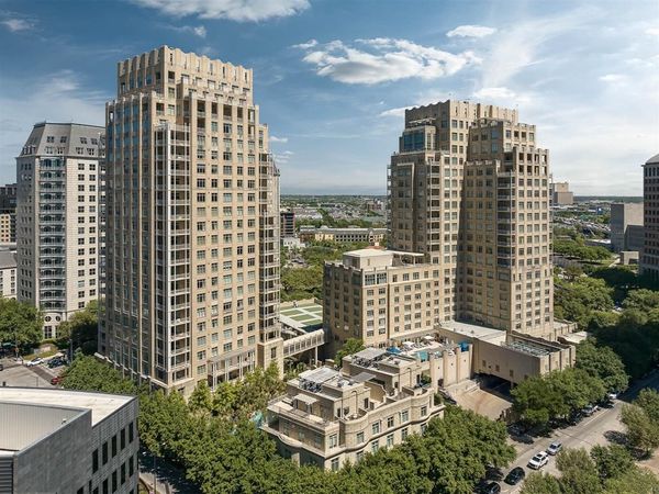 2555 N Pearl Street, Unit 1304, Dallas, TX 75201