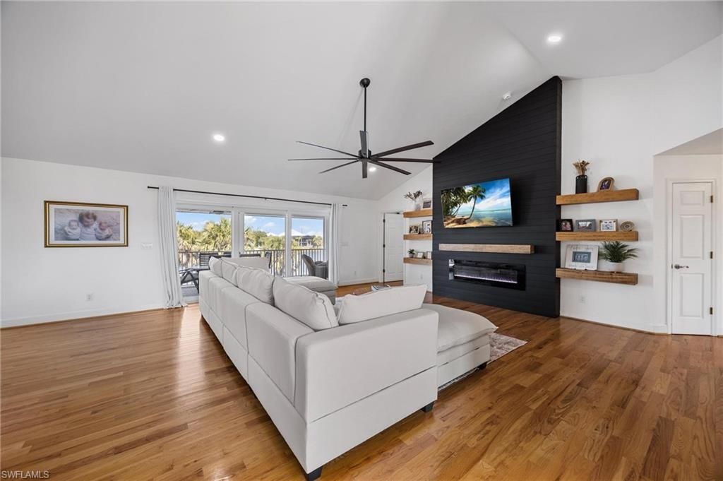 425 Lake Murex Cir, Sanibel, FL 33957 Photo