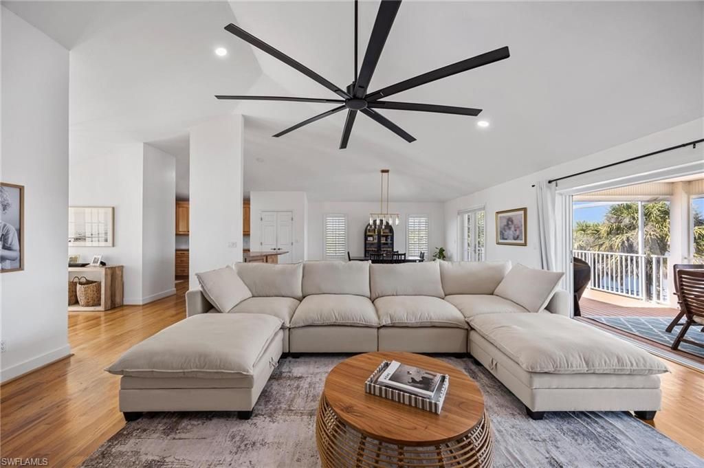 425 Lake Murex Cir, Sanibel, FL 33957 Photo