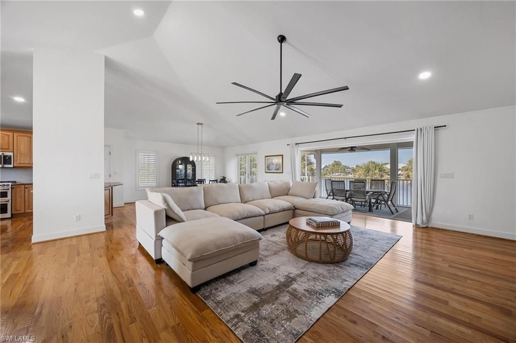 425 Lake Murex Cir, Sanibel, FL 33957 Photo