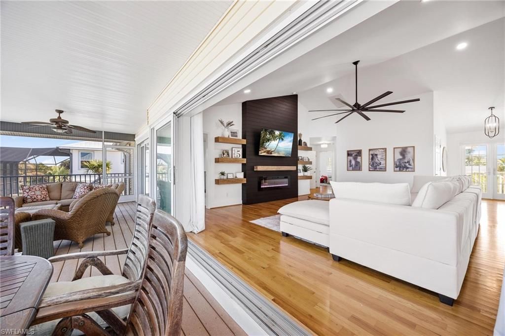 425 Lake Murex Cir, Sanibel, FL 33957 Photo