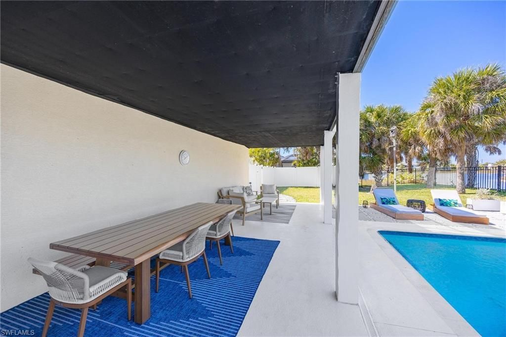 425 Lake Murex Cir, Sanibel, FL 33957 Photo