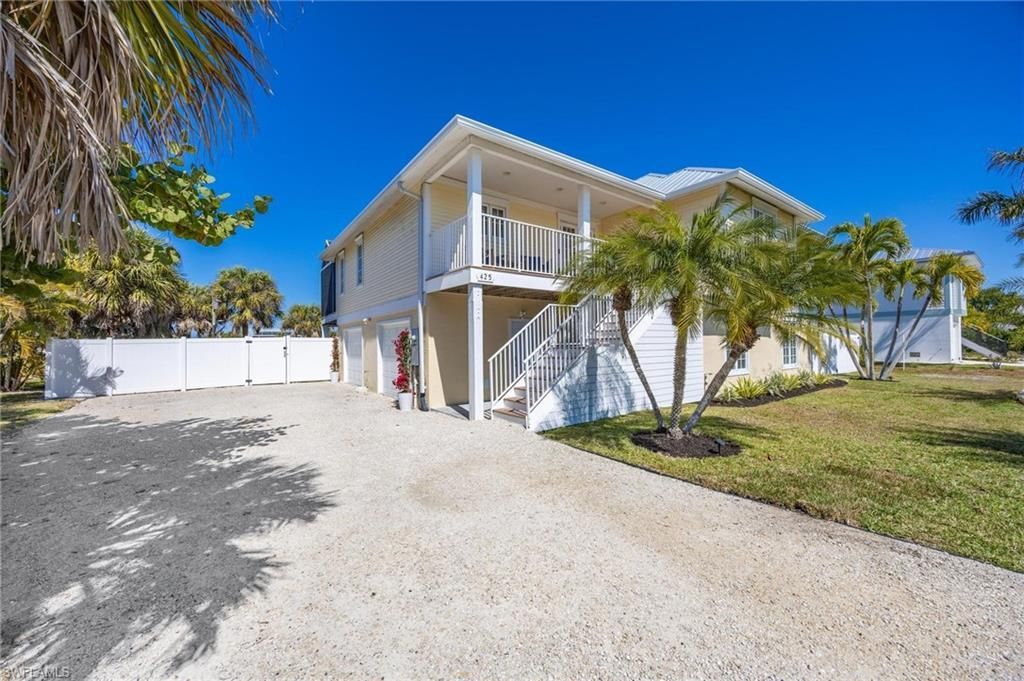 425 Lake Murex Cir, Sanibel, FL 33957 Photo