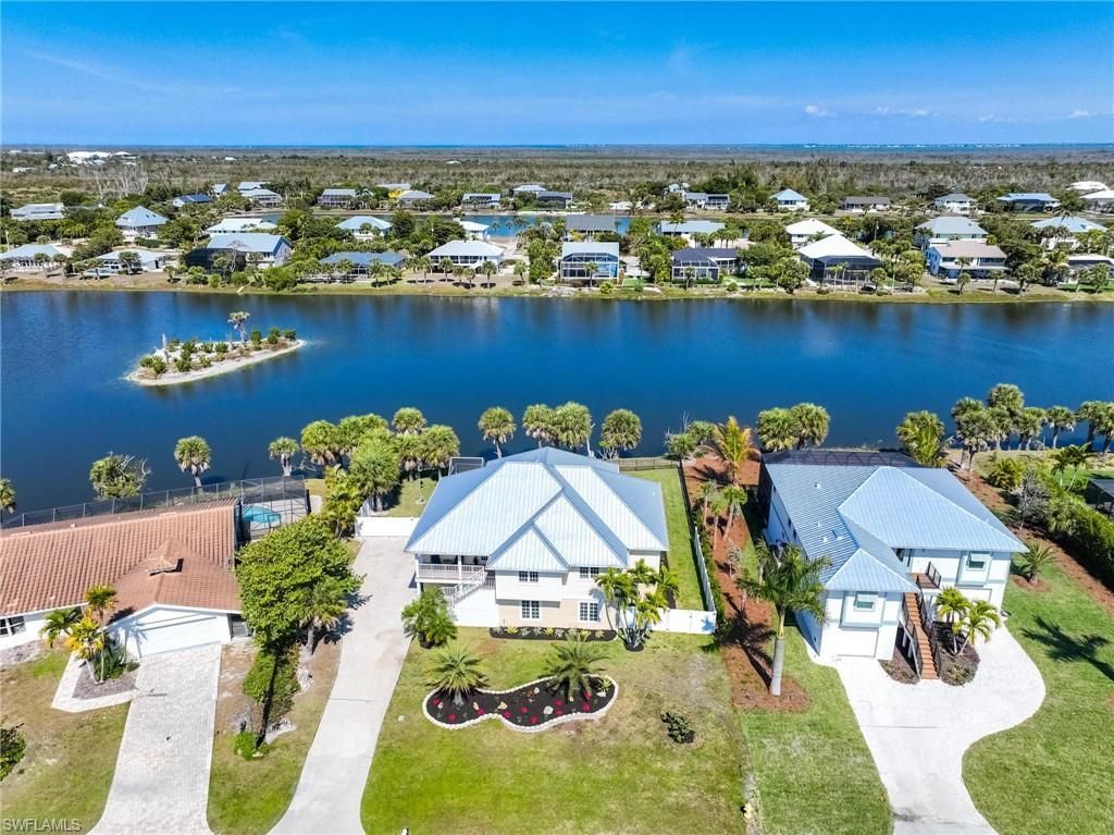 425 Lake Murex Cir, Sanibel, FL 33957 Photo
