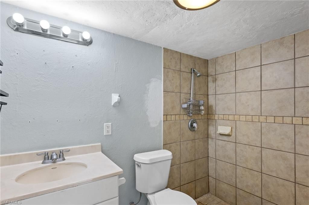 17524 Dumont Dr, Fort Myers, FL 33967 Photo