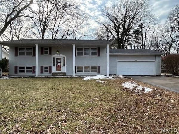 2033 Anthony Drive , Cape Girardeau, MO 63701